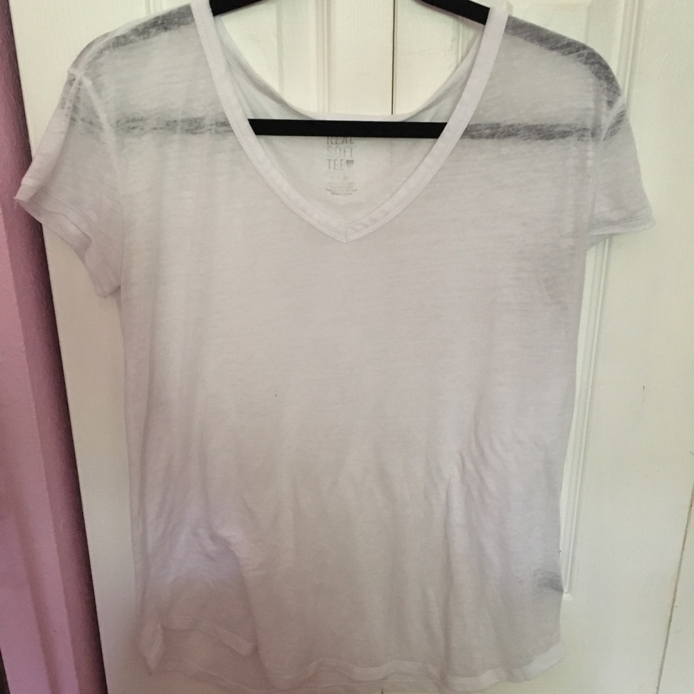 White wardrobe must have tee